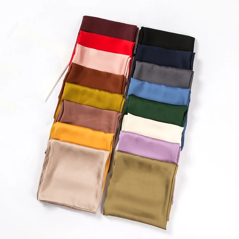 Sciarpa in Raso da Donna 70cm, - Silk Neck Scarf recensione e prezzo